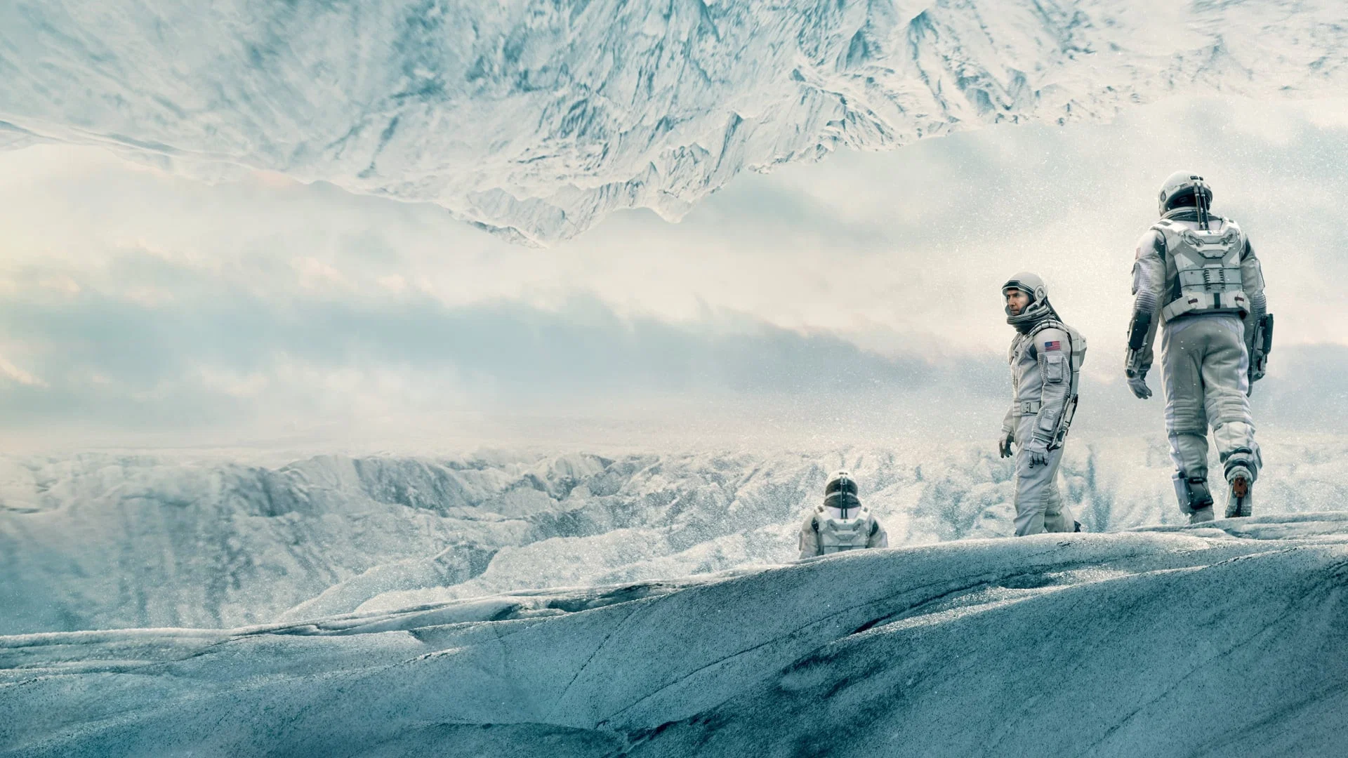 Still 5 from Interstellar